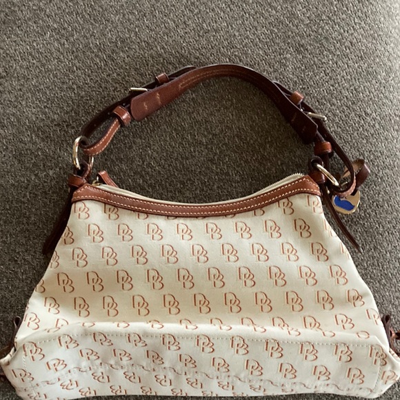 Dooney and Burke monogram white canvas purse - Picture 1 of 10
